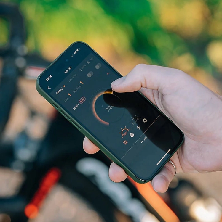 Lampka przednia MAGICSHINE EVO 1700 BLACK, 1700 lumenów, Czarna, Z Uchwytem