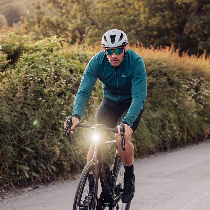 Lampka przednia MAGICSHINE EVO 1100 Czarna