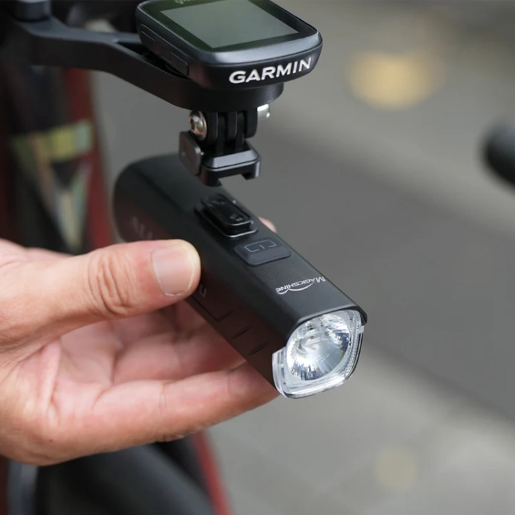 Lampka przednia MAGICSHINE 1200U